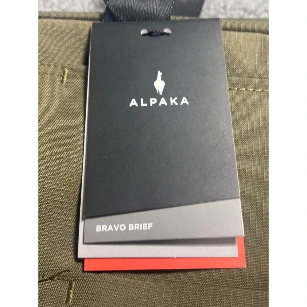 Alpaka Bravo Brief Green Axoflux 400D Laptop Bag Messenger AA010820524 NEW‎